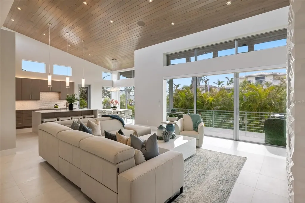 600 De Narvaez Drive Longboat Key FL 34228
