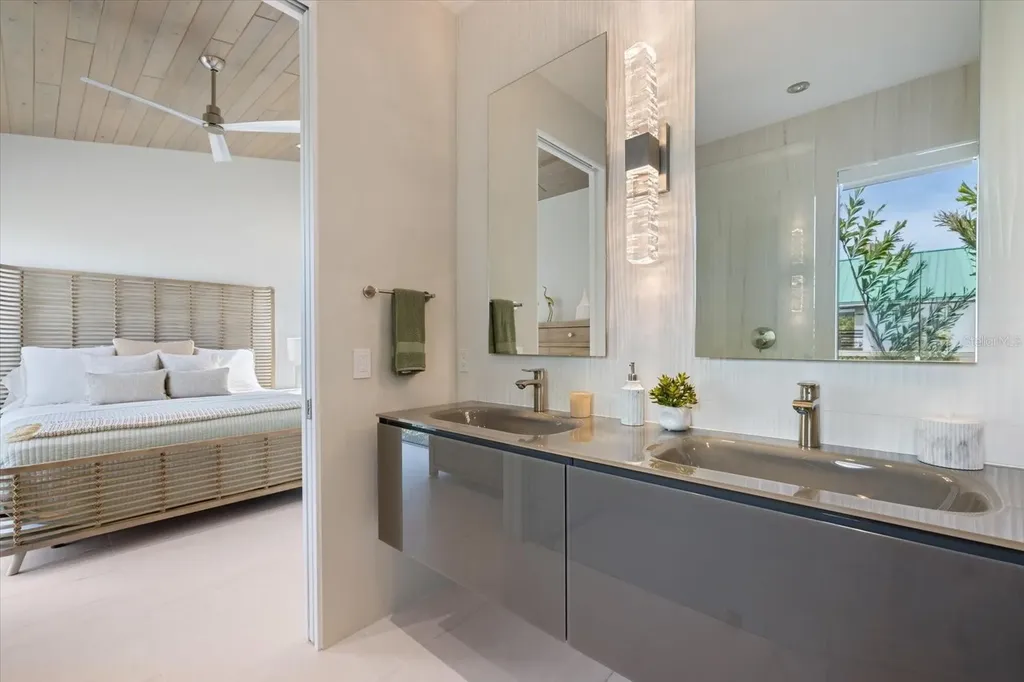 600 De Narvaez Drive Longboat Key FL 34228