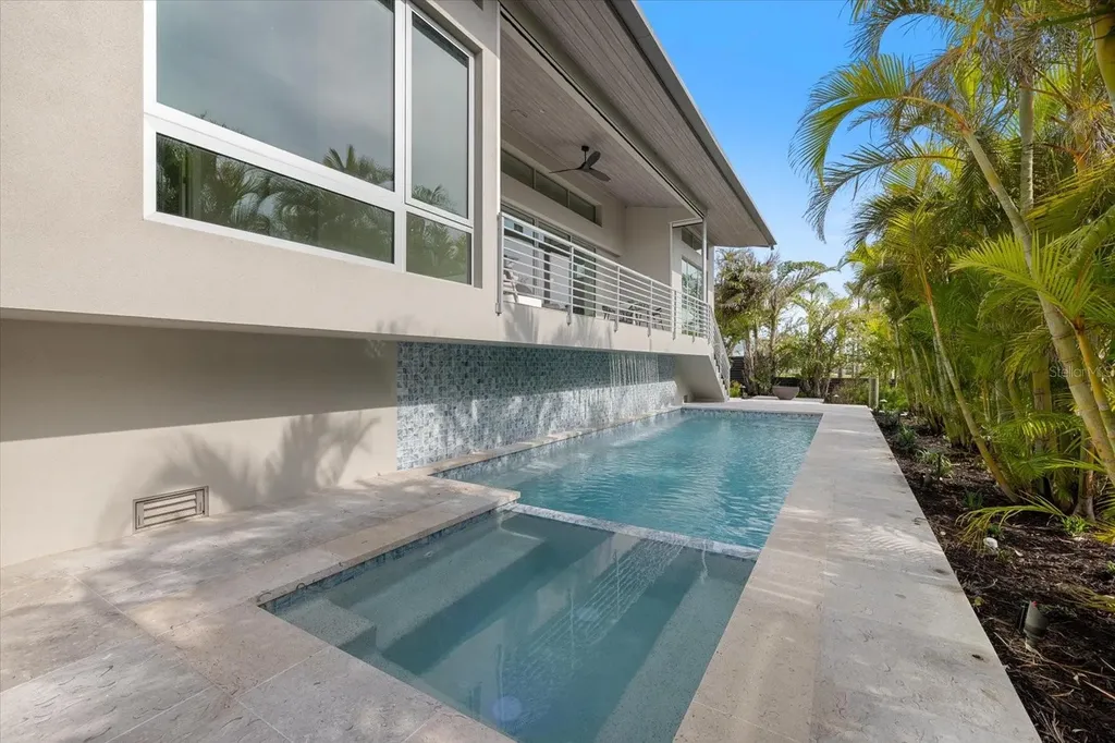 600 De Narvaez Drive Longboat Key FL 34228