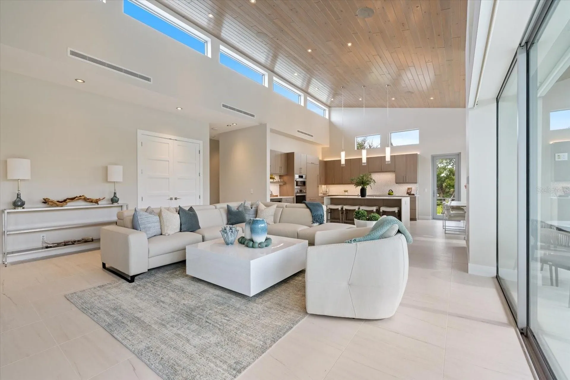 600 De Narvaez Drive Longboat Key FL 34228