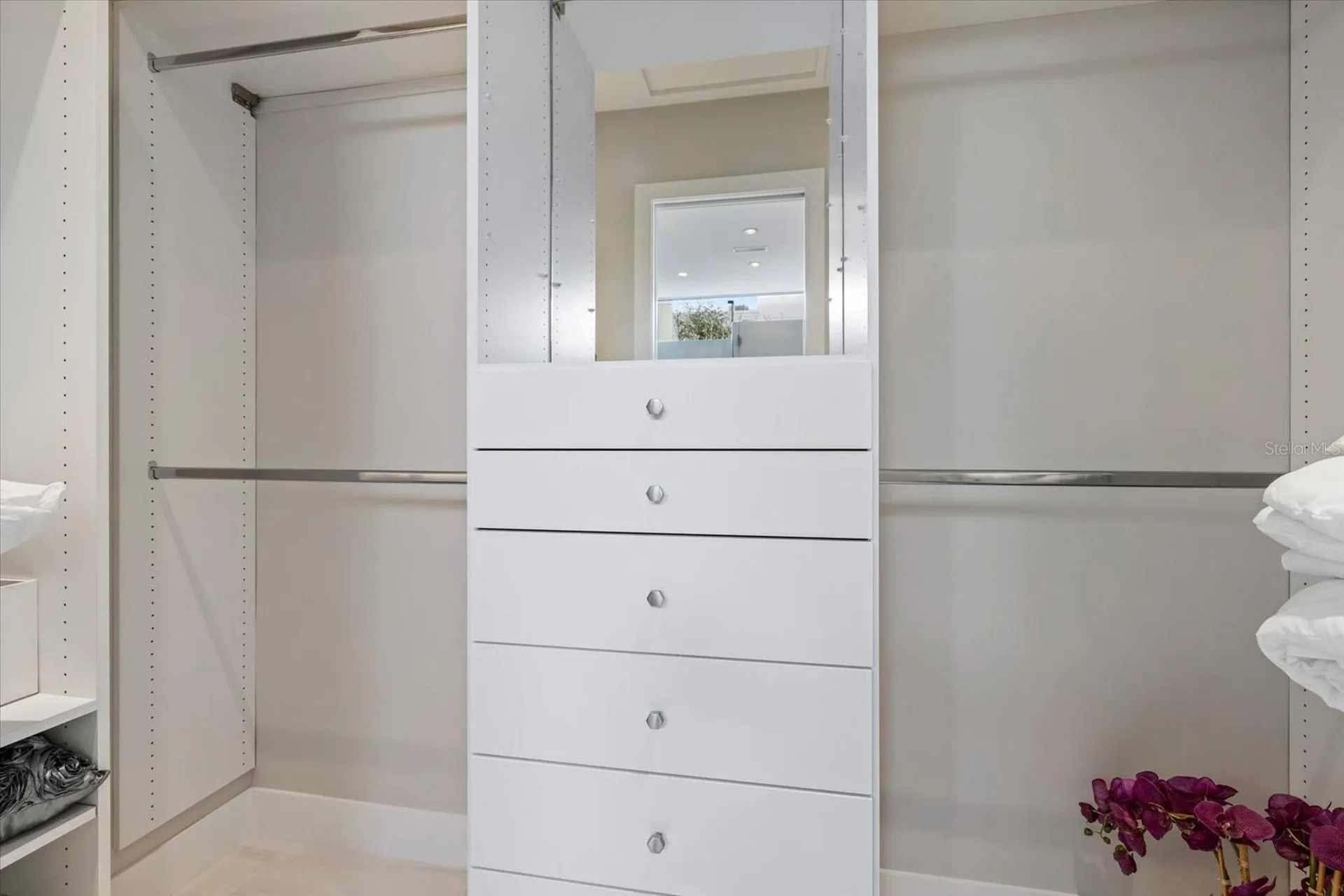 600 De Narvaez Drive Longboat Key FL 34228