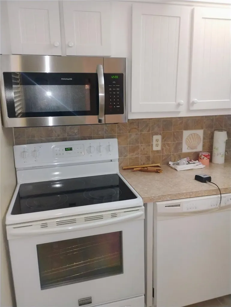 11485 Oakhurst Road Largo FL 33774