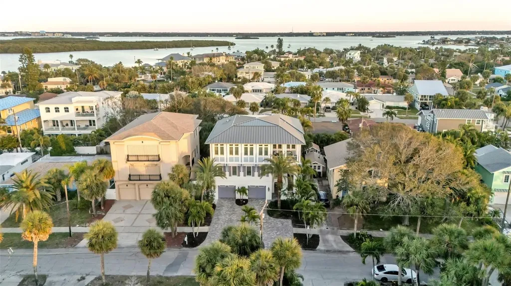 1013 Eldorado Avenue Clearwater FL 33767