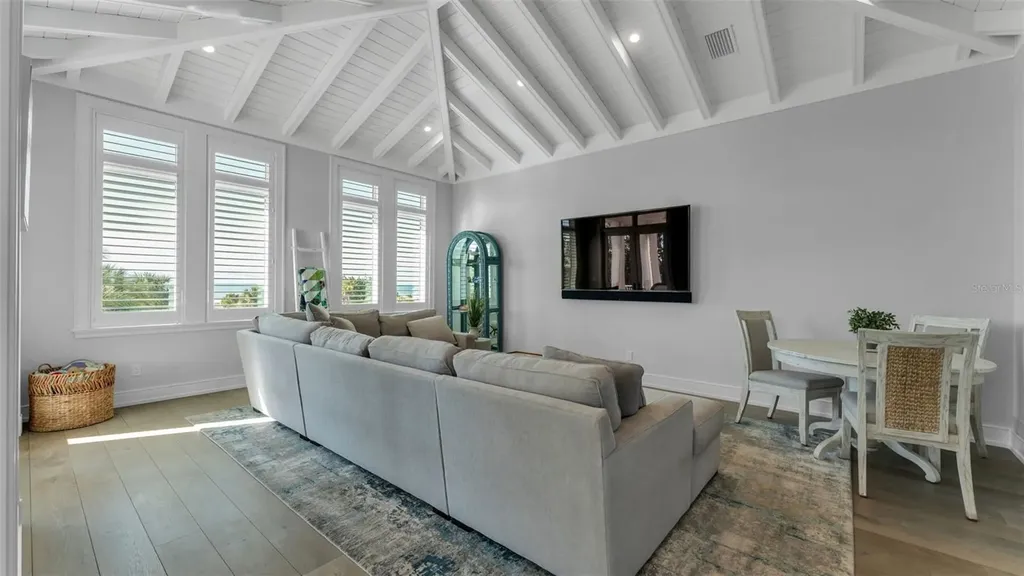 1013 Eldorado Avenue Clearwater FL 33767