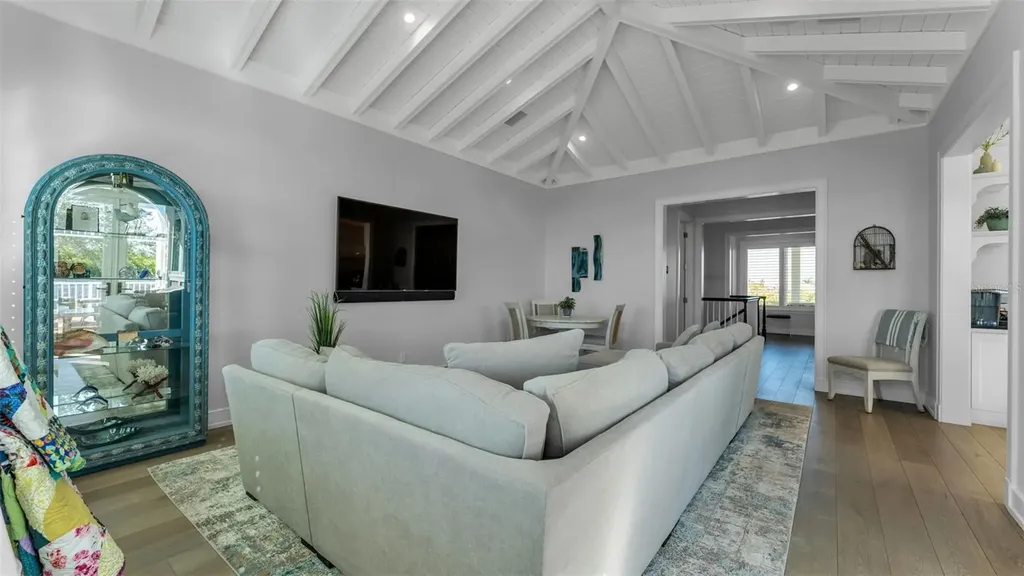 1013 Eldorado Avenue Clearwater FL 33767