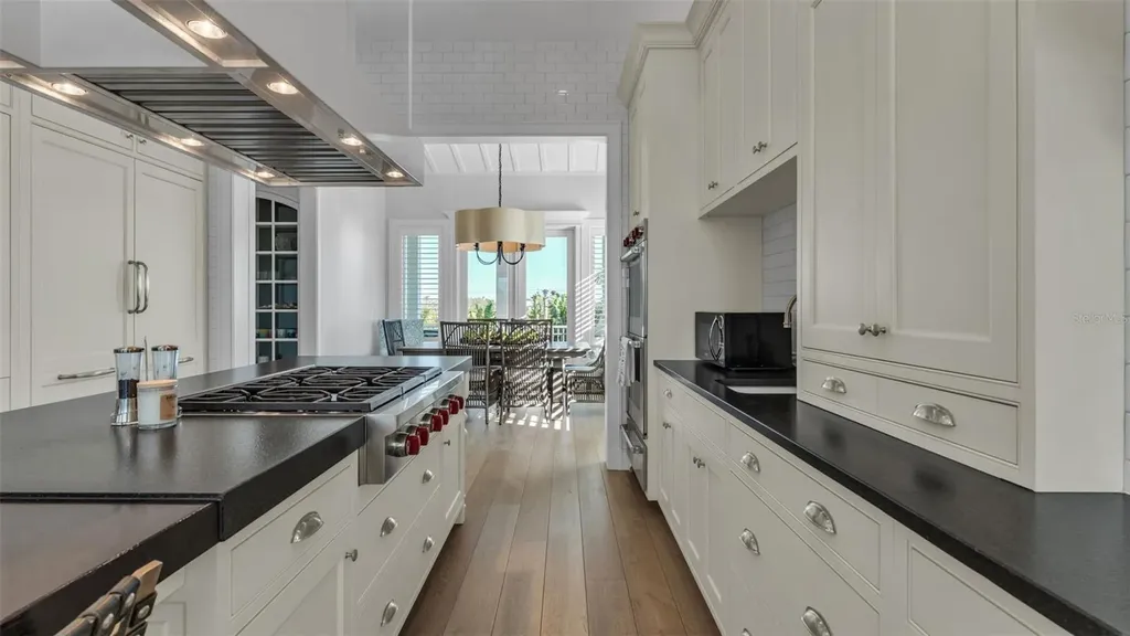 1013 Eldorado Avenue Clearwater FL 33767