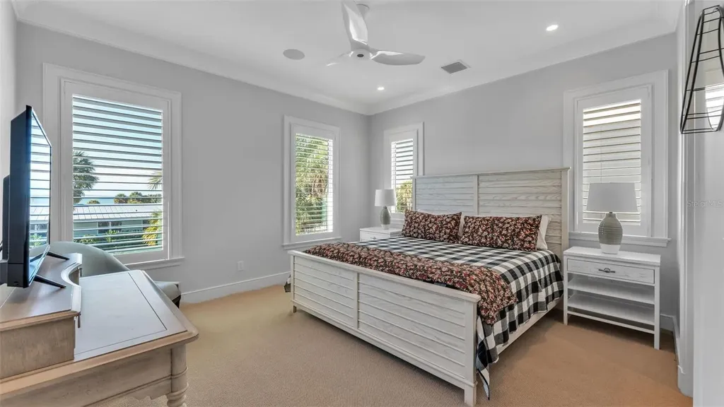 1013 Eldorado Avenue Clearwater FL 33767