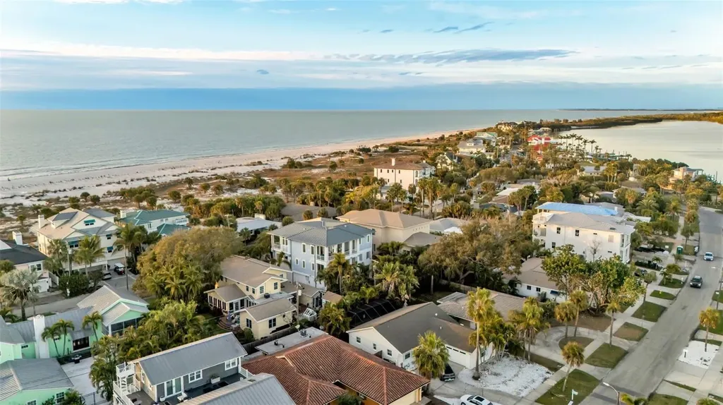 1013 Eldorado Avenue Clearwater FL 33767
