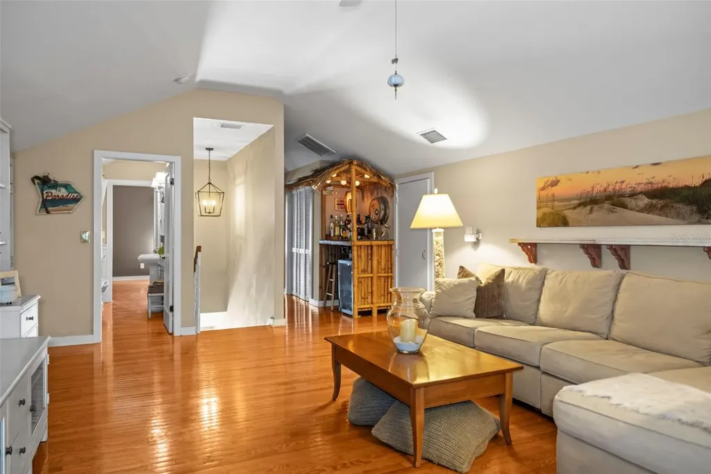 637 Scotland Street Dunedin FL 34698