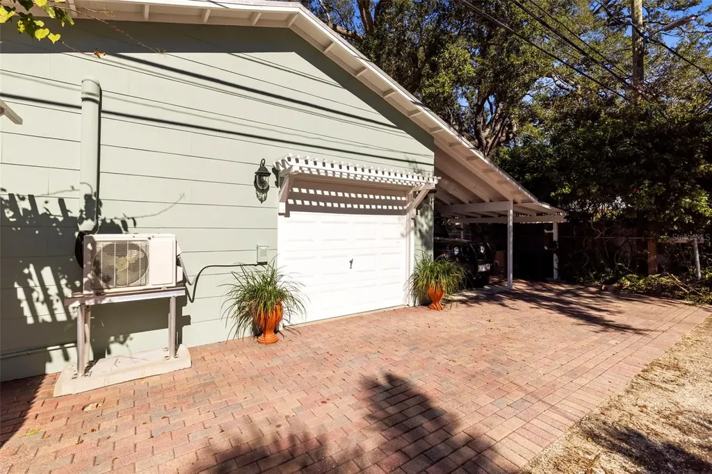 637 Scotland Street Dunedin FL 34698