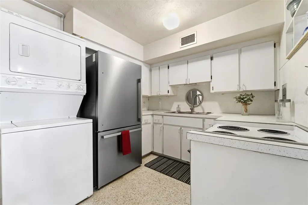 4144 56th Street N Kenneth City FL 33709