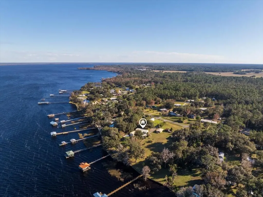 116 Crescent Lake Shore Drive Crescent City FL 32112