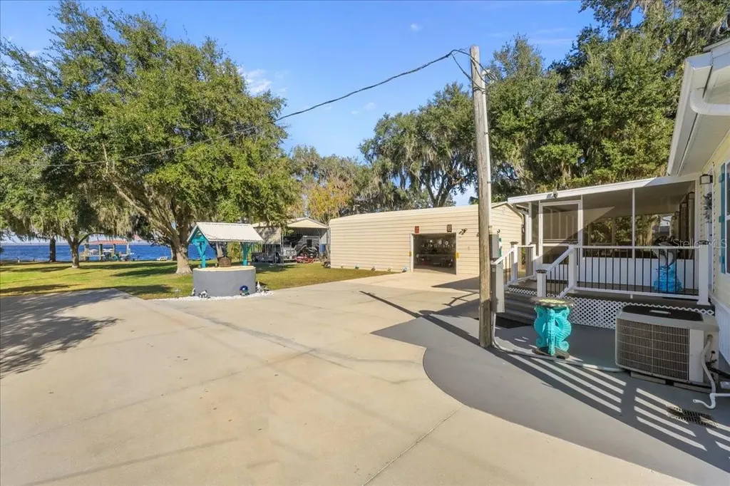116 Crescent Lake Shore Drive Crescent City FL 32112