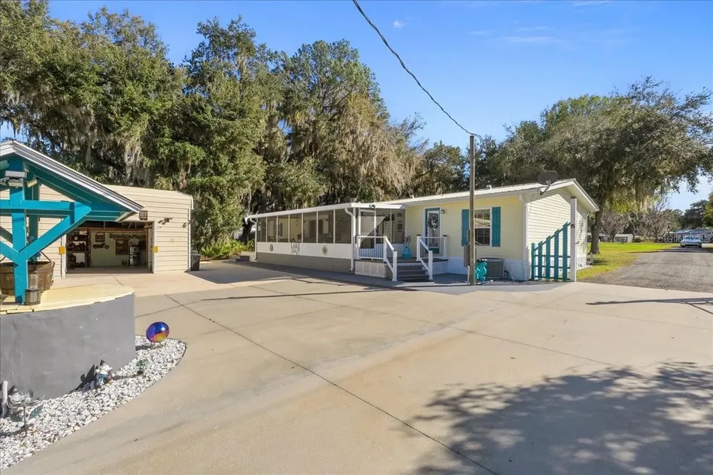 116 Crescent Lake Shore Drive Crescent City FL 32112