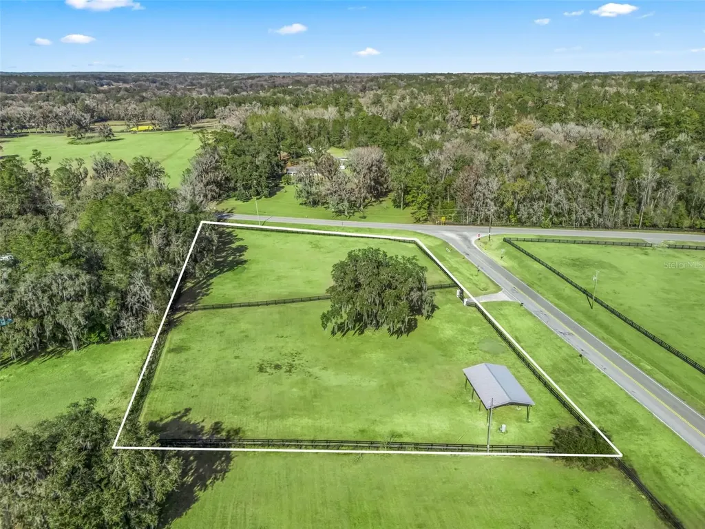 14440 NW Highway 225a Reddick FL 32686