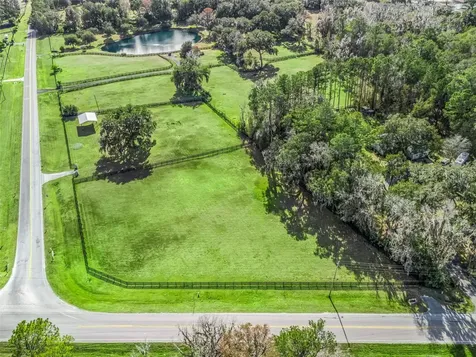 14440 NW Highway 225a Reddick FL 32686