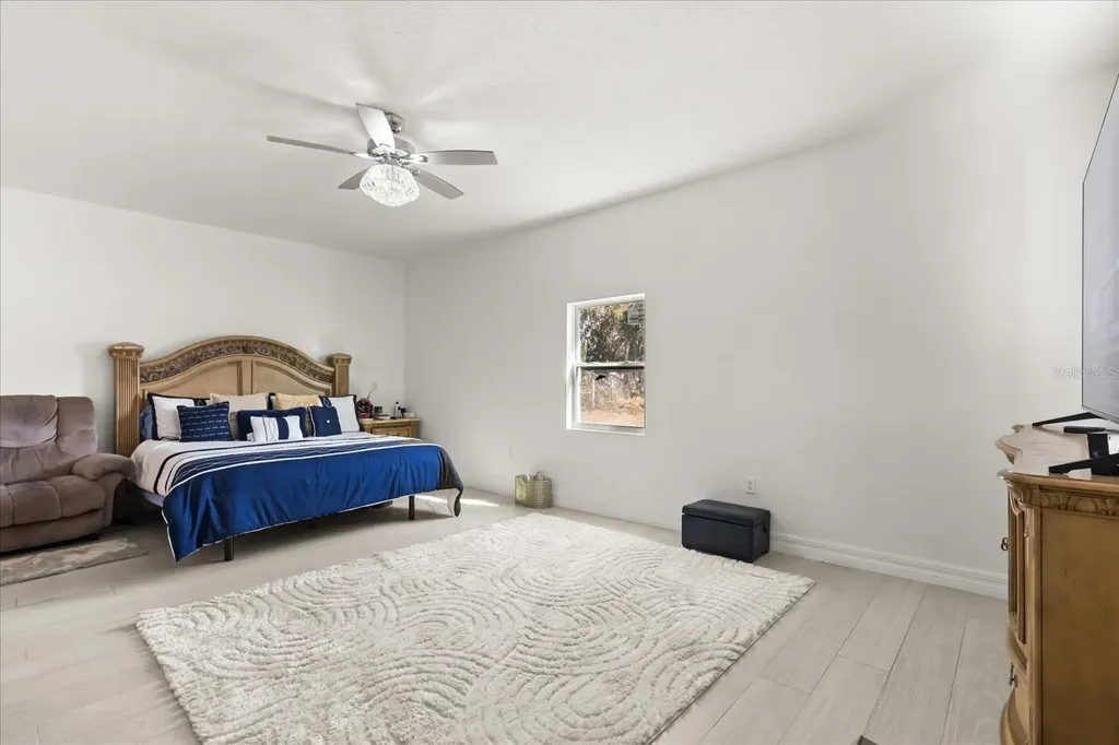 812 Chastain Road Seffner FL 33584