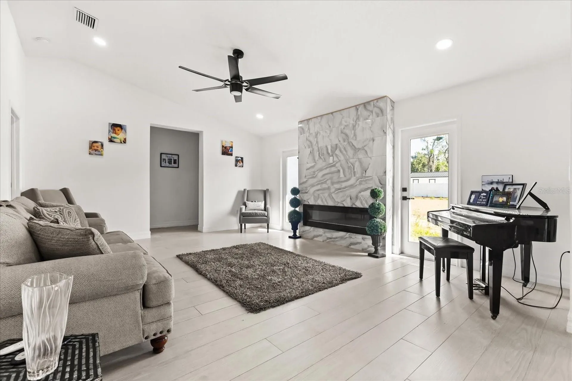 812 Chastain Road Seffner FL 33584