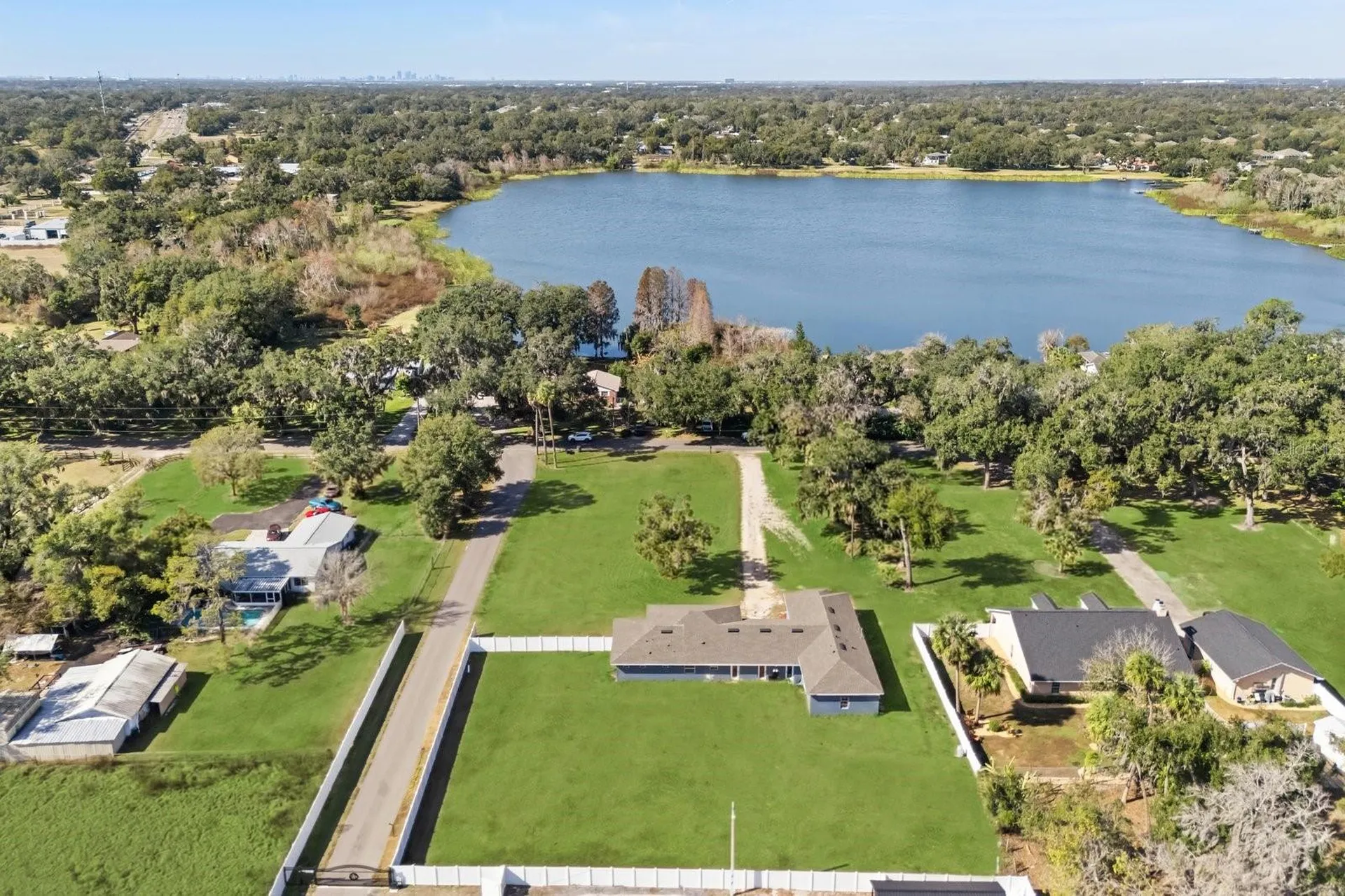 812 Chastain Road Seffner FL 33584