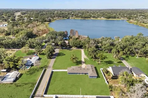 812 Chastain Road Seffner FL 33584