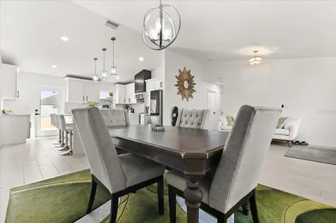 812 Chastain Road Seffner FL 33584