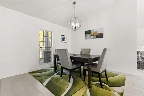812 Chastain Road Seffner FL 33584