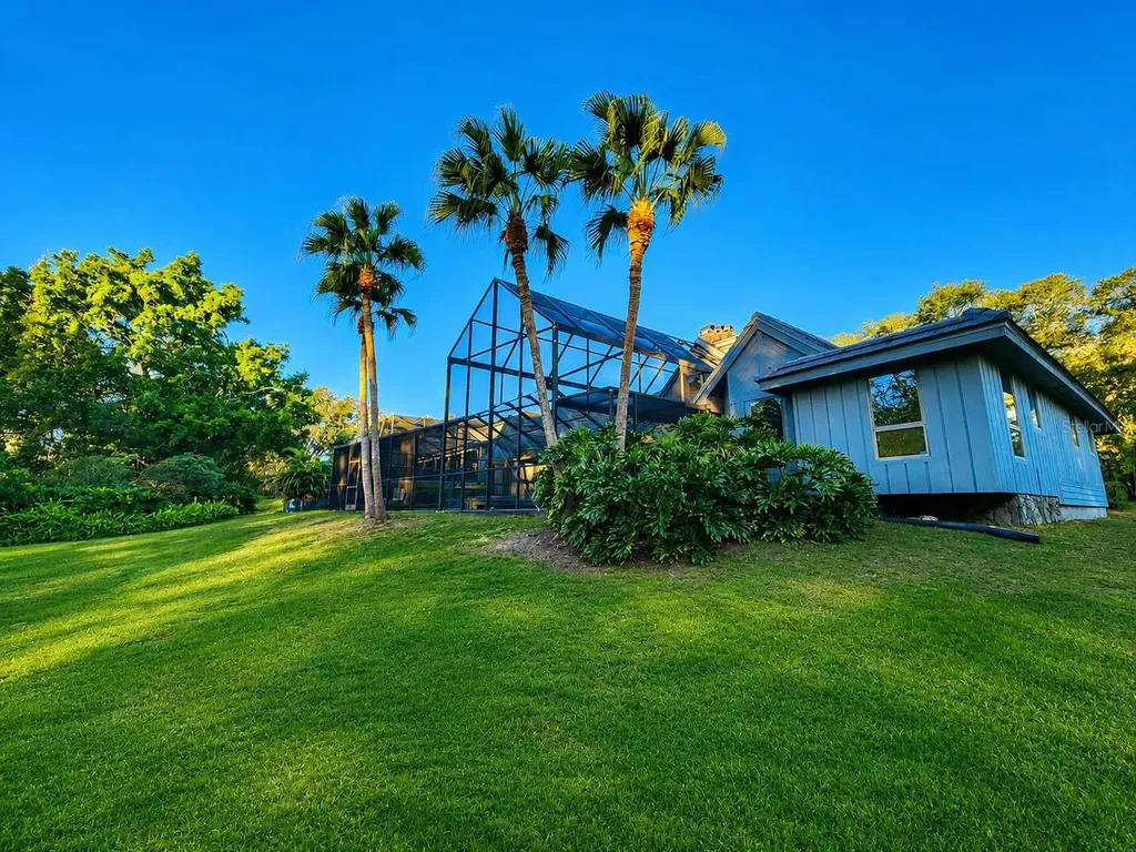 3522 Shoreline Circle Palm Harbor FL 34684