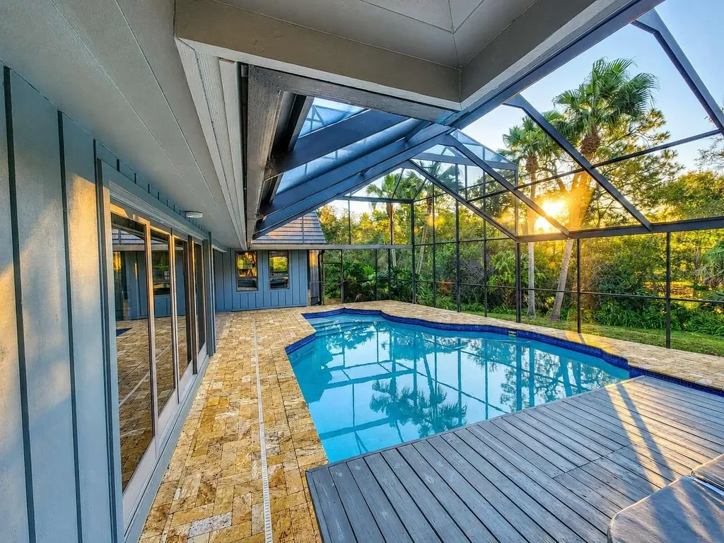 3522 Shoreline Circle Palm Harbor FL 34684