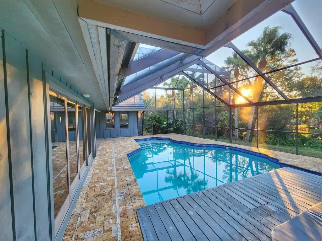 3522 Shoreline Circle Palm Harbor FL 34684