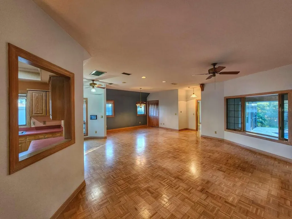 3522 Shoreline Circle Palm Harbor FL 34684