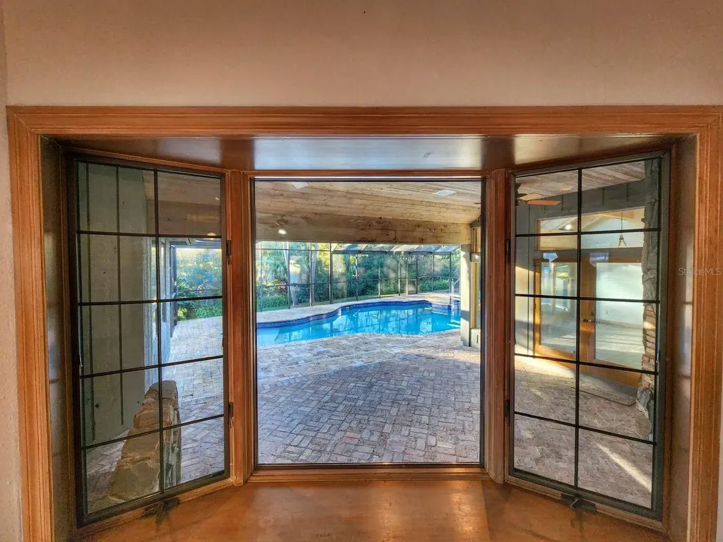 3522 Shoreline Circle Palm Harbor FL 34684