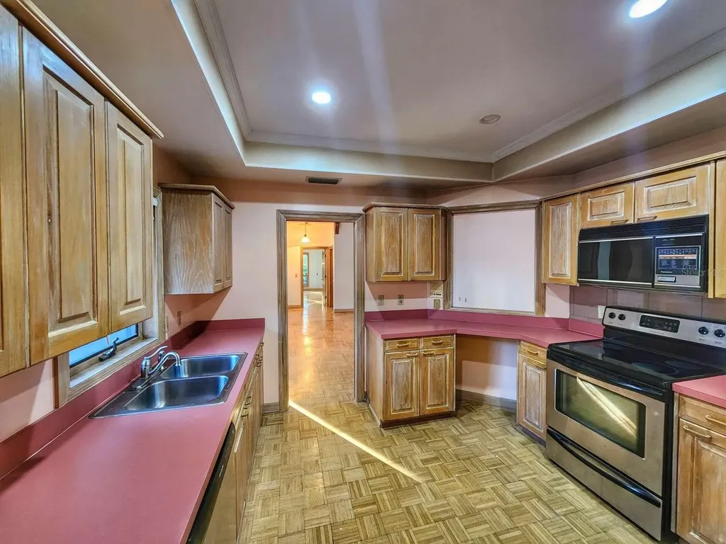 3522 Shoreline Circle Palm Harbor FL 34684