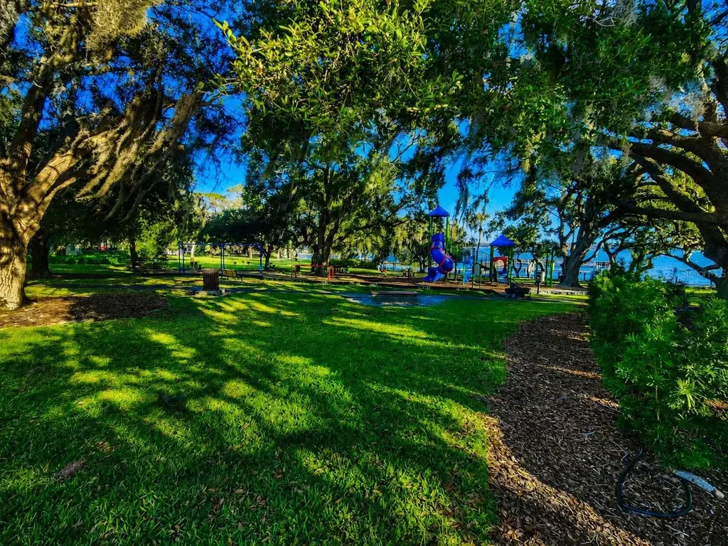 3522 Shoreline Circle Palm Harbor FL 34684