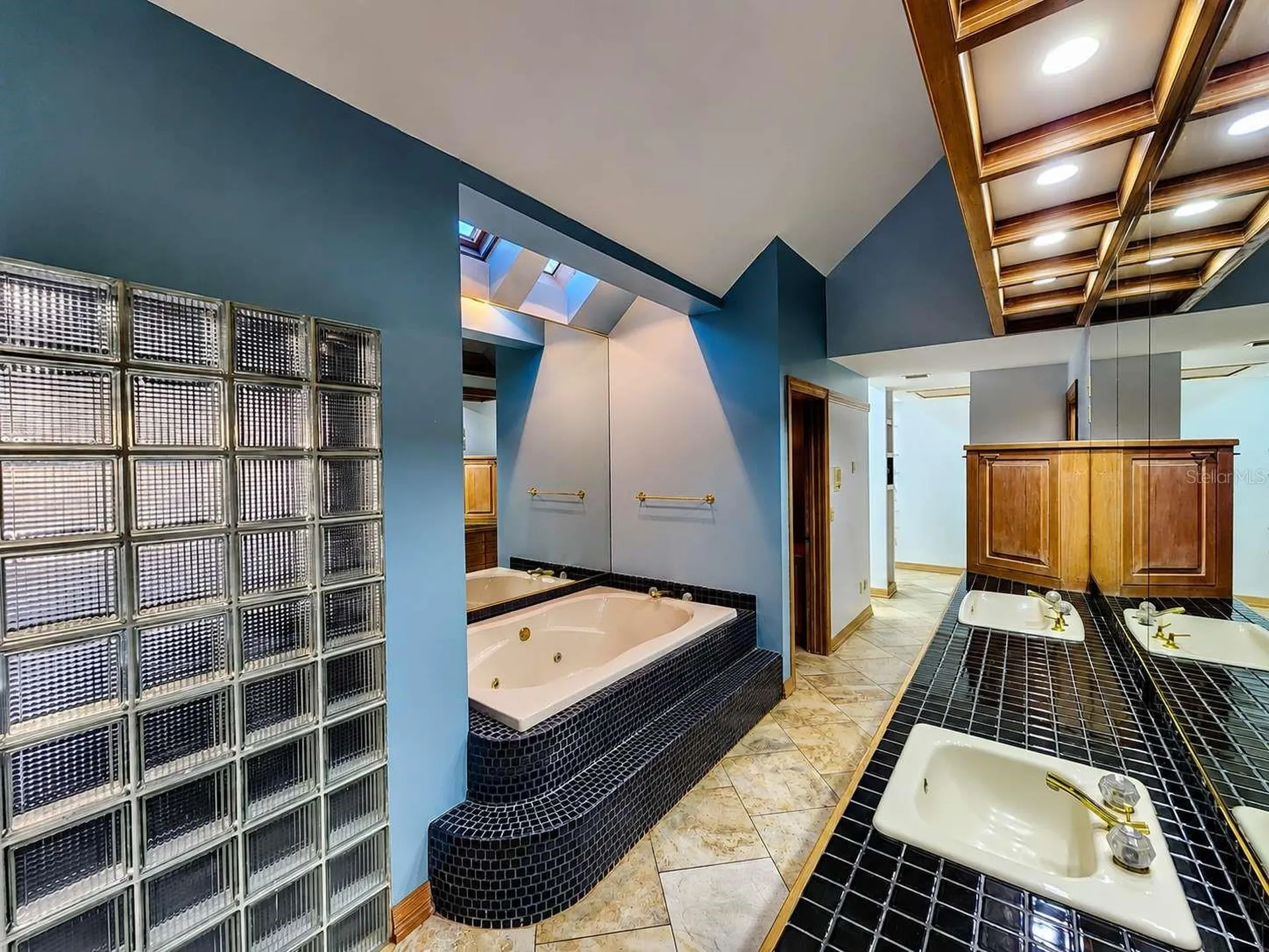 3522 Shoreline Circle Palm Harbor FL 34684