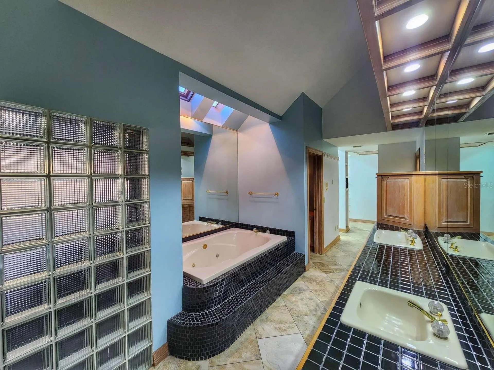 3522 Shoreline Circle Palm Harbor FL 34684