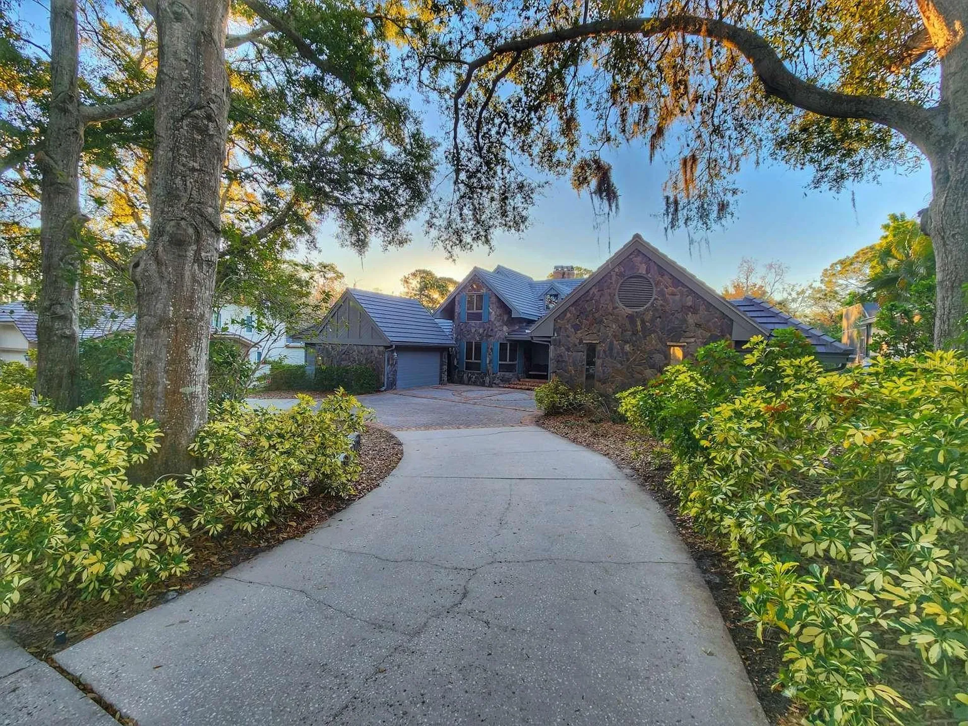 3522 Shoreline Circle Palm Harbor FL 34684