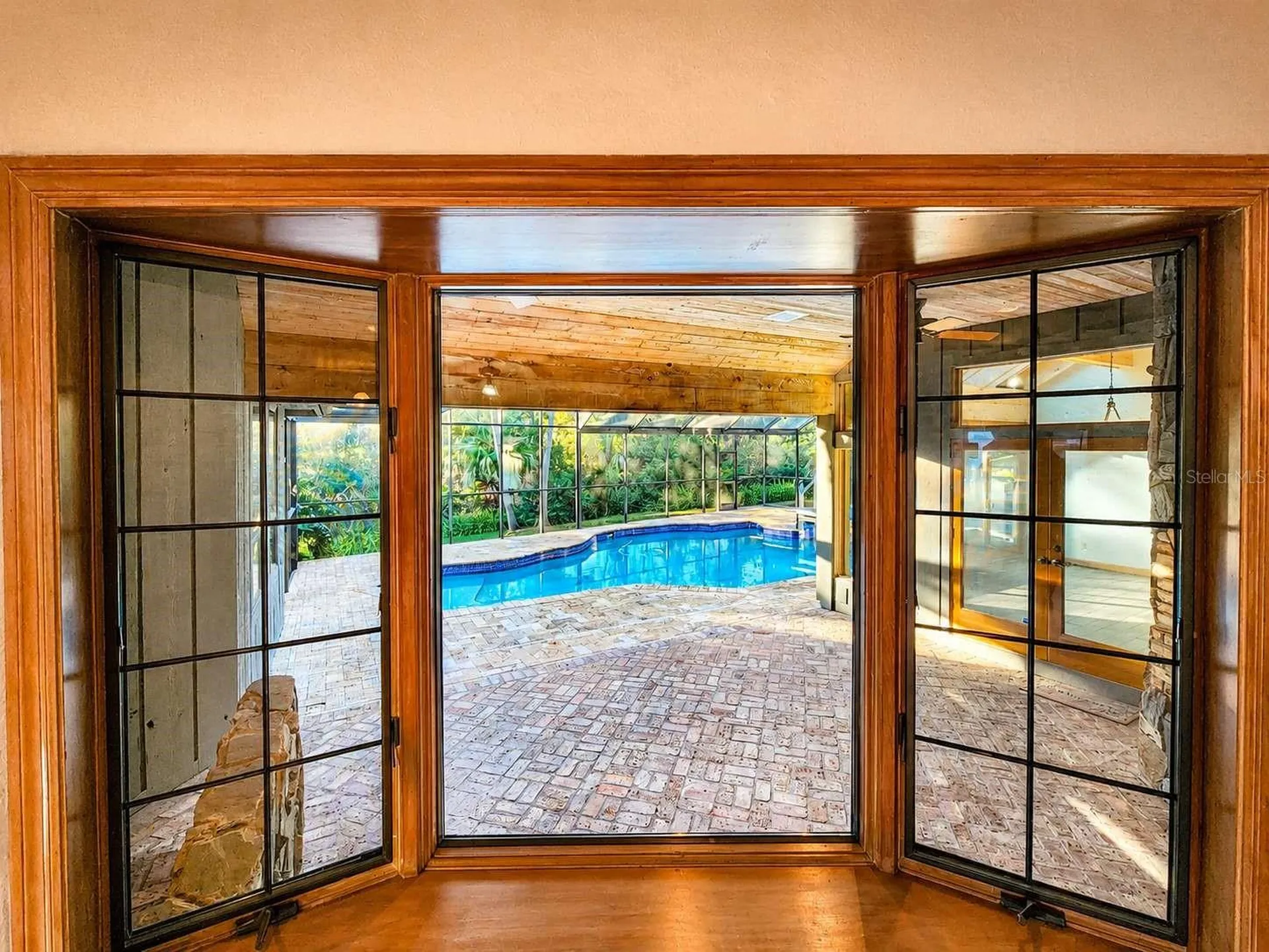 3522 Shoreline Circle Palm Harbor FL 34684