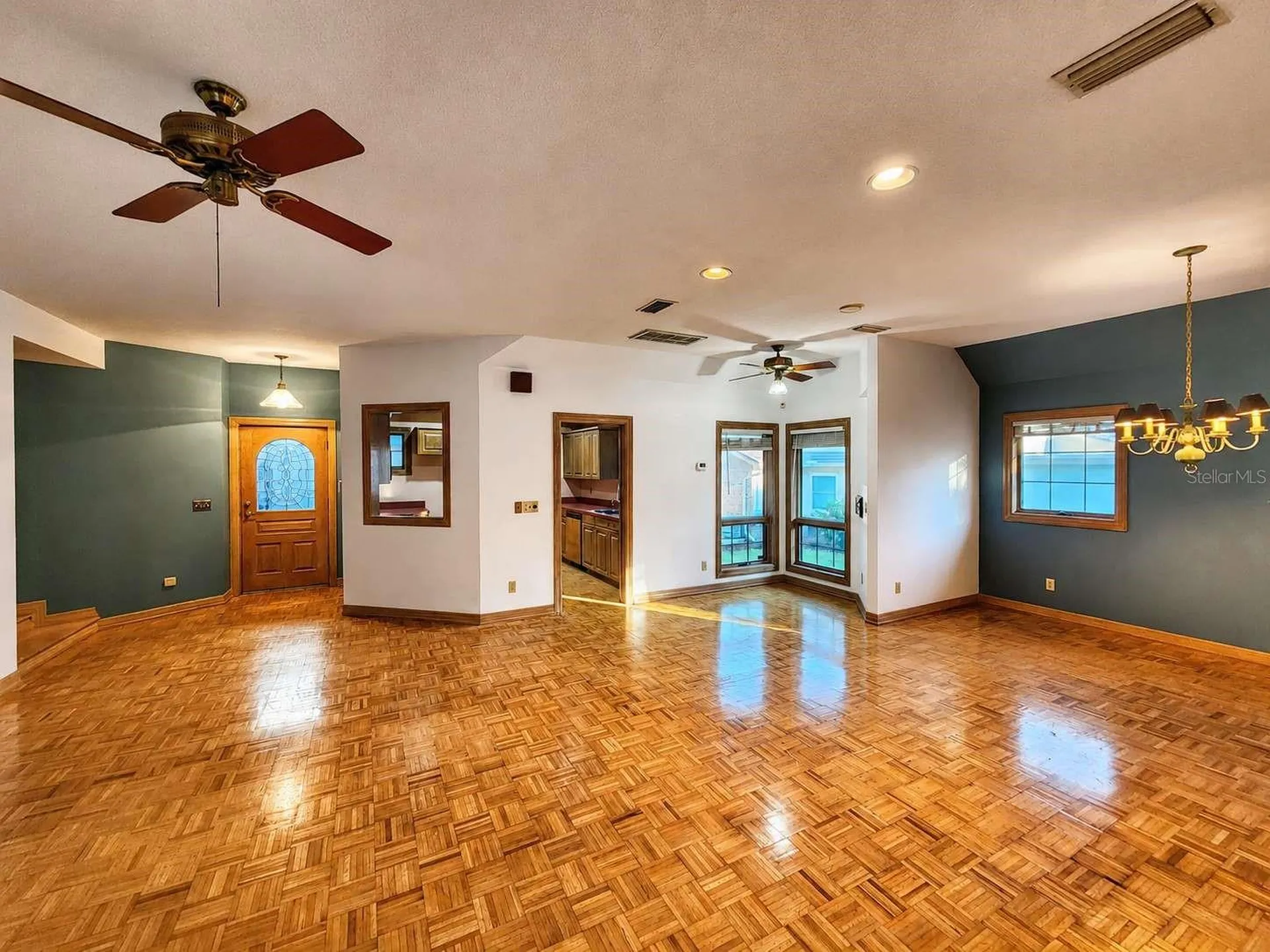 3522 Shoreline Circle Palm Harbor FL 34684