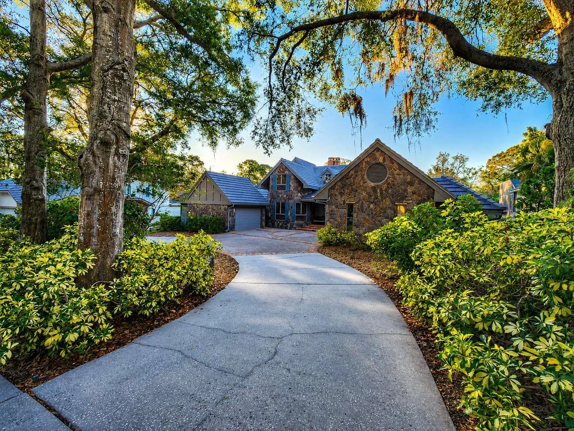 3522 Shoreline Circle Palm Harbor FL 34684