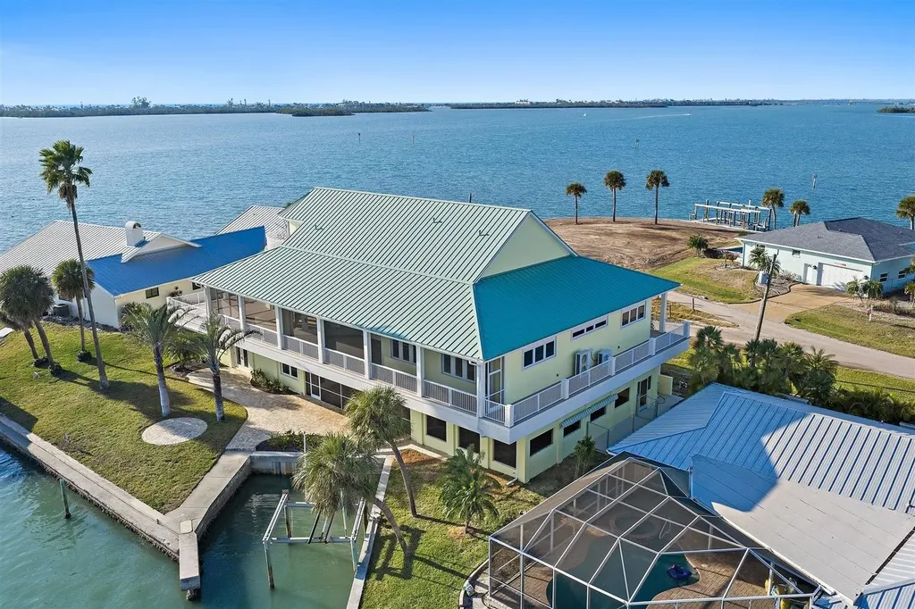 1905 Mississippi Avenue Englewood FL 34224
