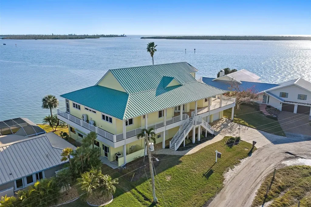 1905 Mississippi Avenue Englewood FL 34224