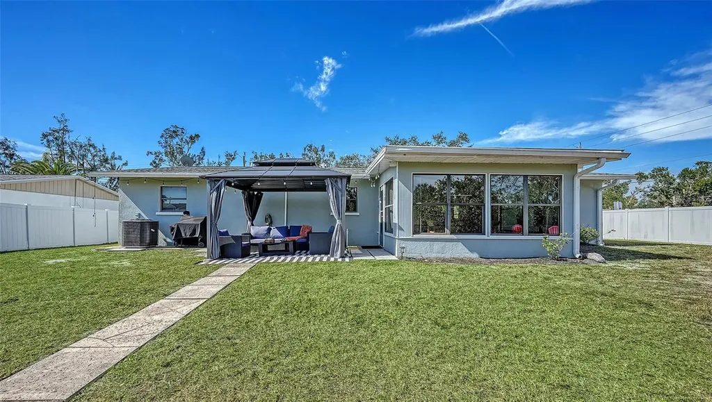 603 Barnes Parkway Nokomis FL 34275