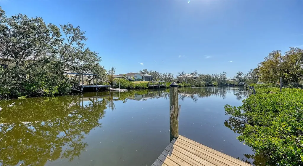 603 Barnes Parkway Nokomis FL 34275
