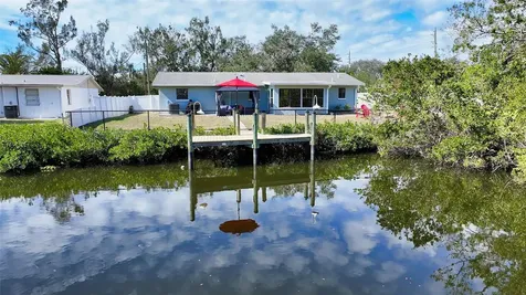 603 Barnes Parkway Nokomis FL 34275