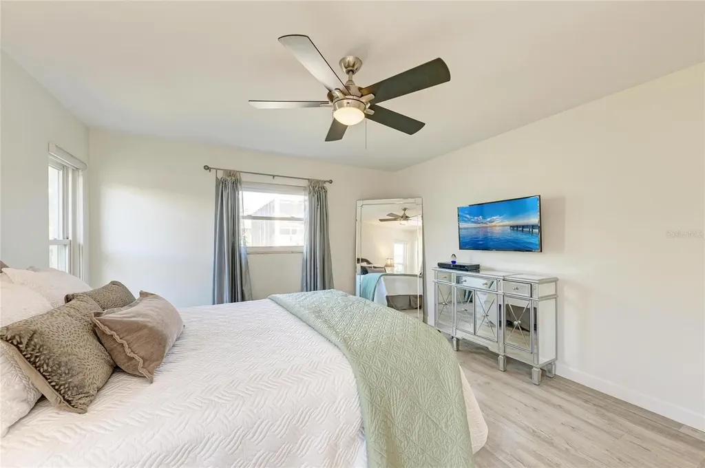 3368 Sheffield Circle Sarasota FL 34239
