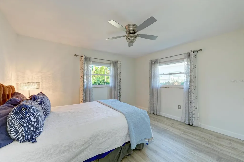 3368 Sheffield Circle Sarasota FL 34239