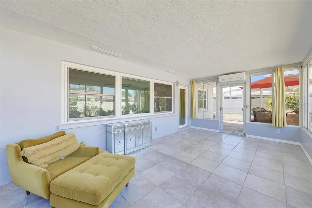 3368 Sheffield Circle Sarasota FL 34239