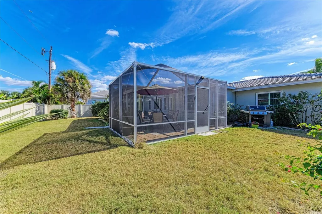 3368 Sheffield Circle Sarasota FL 34239