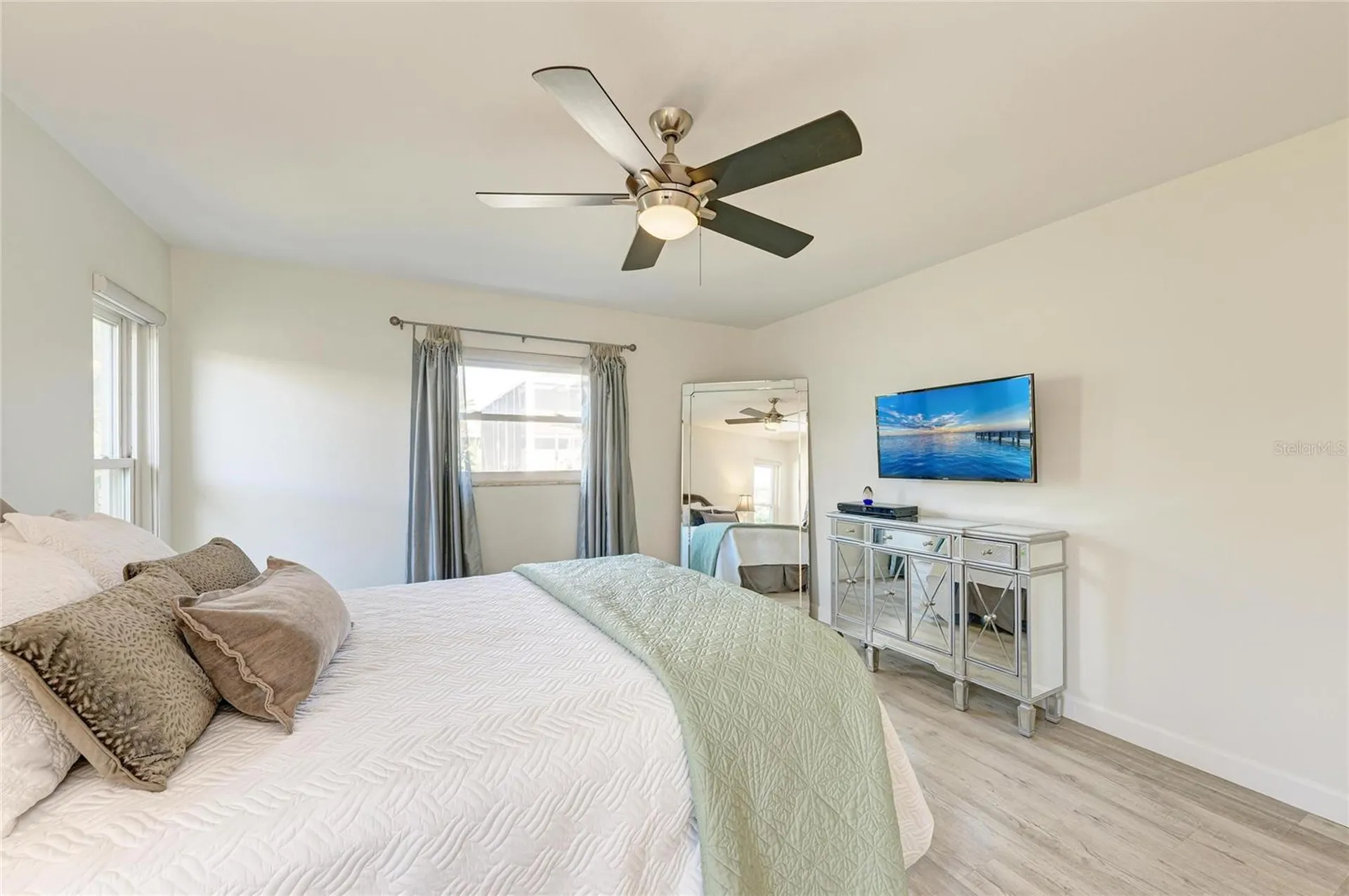 3368 Sheffield Circle Sarasota FL 34239