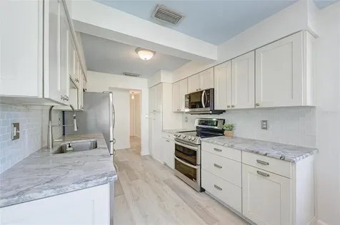 3368 Sheffield Circle Sarasota FL 34239